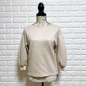 인디비 5호 베이지 부드러운 소매 티셔츠 XS 작은 체구용 폴리 혼방