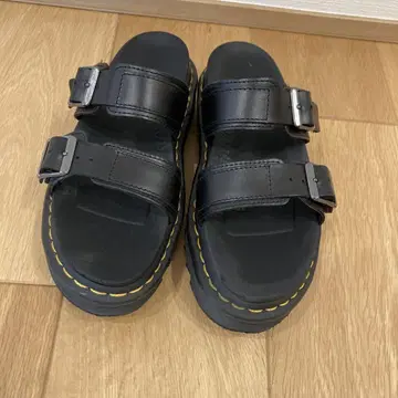 닥터마틴 Dr.Martens MES 샌들
