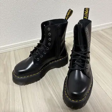[새상품급] Dr.Martens 닥터마틴 통굽 부츠 8홀 부츠