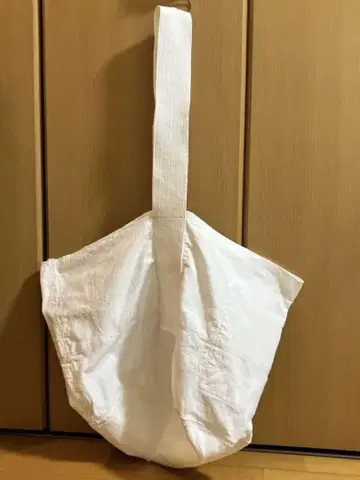 토미자와 쿄코 씨 토트백 화이트