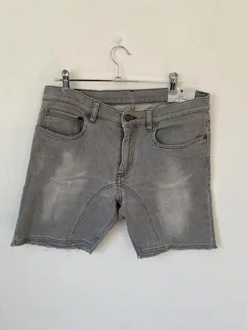 BELSTAFF 그레이 숏팬츠 32