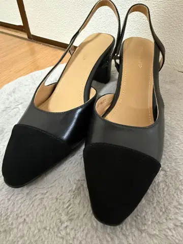 블랙 슬링백 샌들