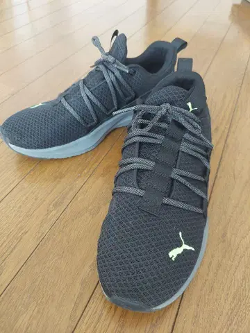 PUMA 블랙 스니커즈 26cm