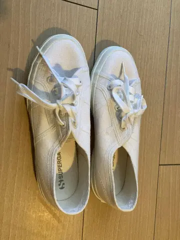 SUPERGA 2750 화이트 캔버스 스니커즈 38