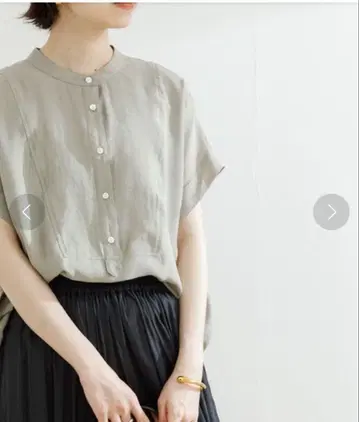 어반 리서치 프론트 디자인 프렌치 슬리브 블라우스 used