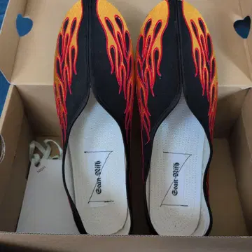 SEAM FIRE 사이즈 43 (26.5) rroomm