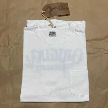 미사용 새상품 텐더 로인 로고 포켓 티셔츠