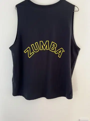 정품 ZUMBA 탱크탑 블랙 L