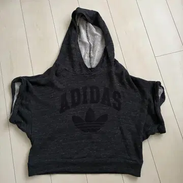 ADIDAS 아디다스 다크 그레이 후드 반팔 티셔츠 S 사이즈