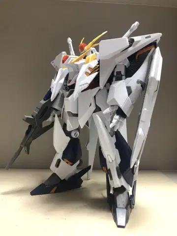 건담 프라모델 HGUC RX-105 크시 건담 조립 완성품