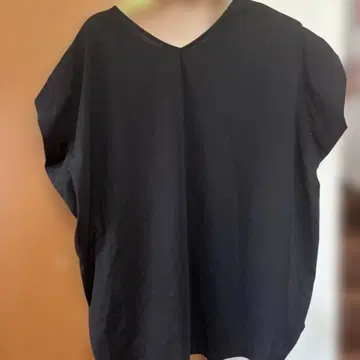 쿨 카레앙 Femicite 블랙 반팔 튜닉