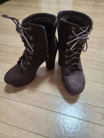 22.5cm 브라운 스웨이드 부츠