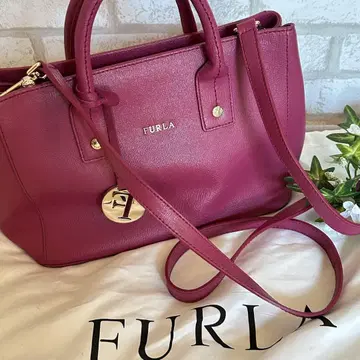 FURLA 훌라 2way 숄더 토트백 마젠타 색상