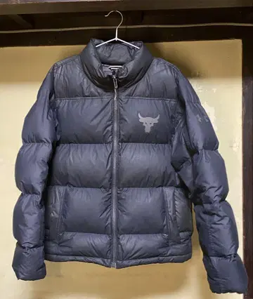 [UNDER ARMOUR] PROJECT ROCK 다운 자켓