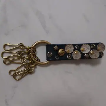 campomaggi 네이비 가죽 키링 스터드 장식