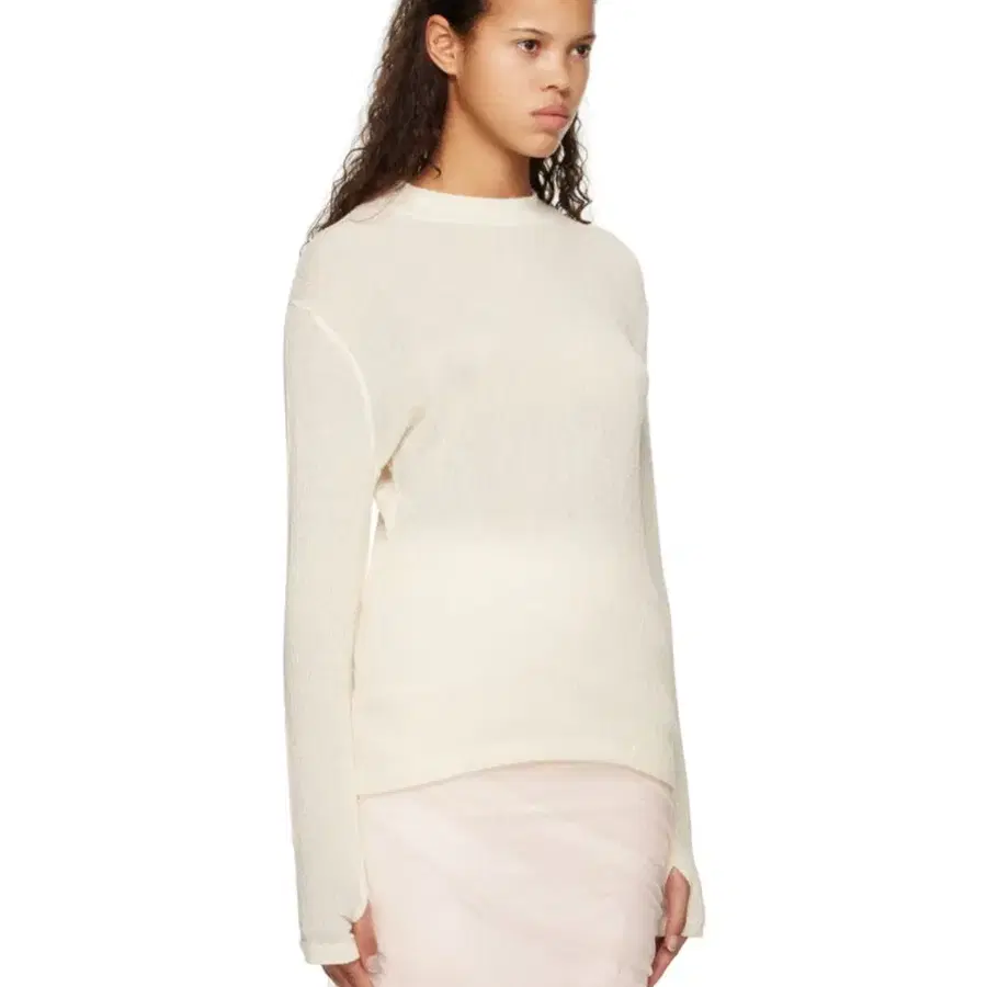 Minjukim 민주킴 bari flower jersey top | Buy from Bunjang