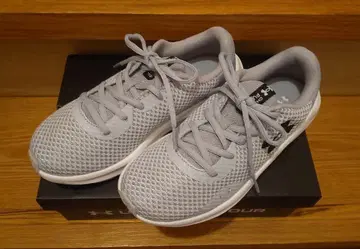 언더아머(UNDER ARMOUR) 여성 신발