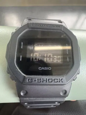 CASIO G-SHOCK 블랙 디지털