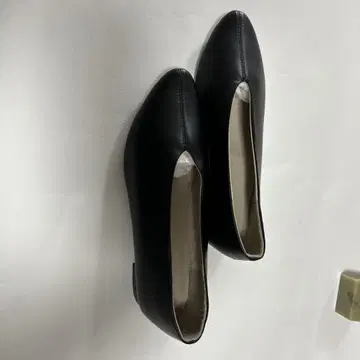 펌프스 천연 가죽 로우 힐 에마 일본제 23cm 블랙