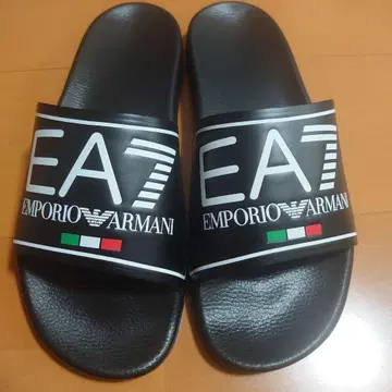 EA7 Emporio Armani 블랙 샌들