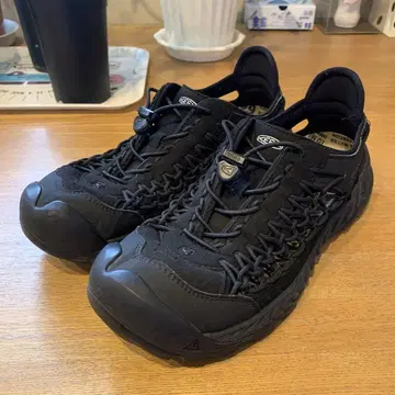KEEN 킨 UNEEK NXIS 유니크 넥시스 27.5cm