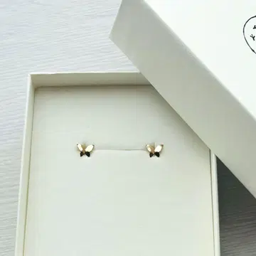 [cui-cui] K10YG 버터플라이 귀걸이