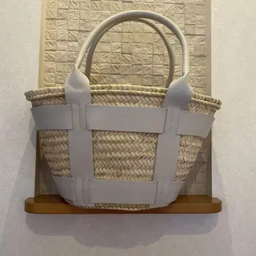 DEMMELIER 바스켓백 스트로우 가죽