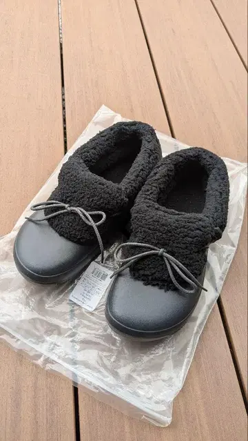 Crocs Blitzen Luxe Convertible clog