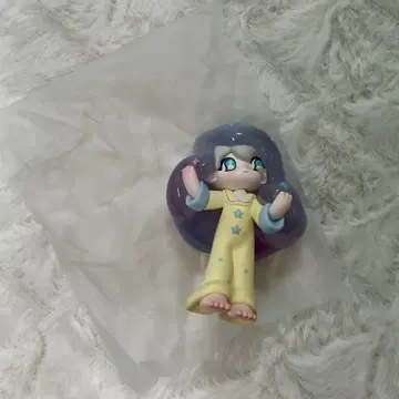 POP MART AZURA 아즈라