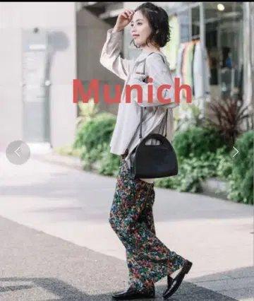 Munich 플라워 프린트 이지 팬츠