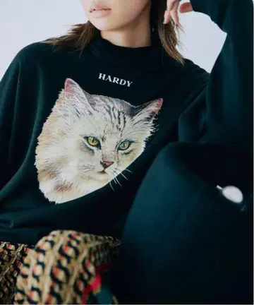 택 포함 새상품 HARDY NOIR 고양이 프린트 맨투맨