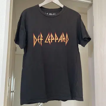 Def Leppard 블랙 티셔츠 LL