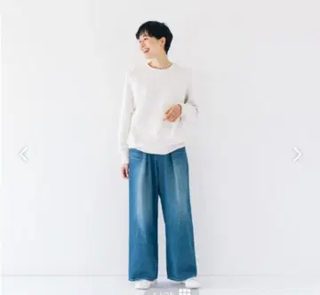 북유럽 생활용품점 깔끔하게 보이는 턱 인 와이드 데님 S 사이즈 블루