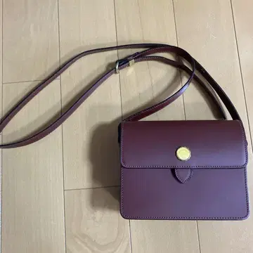 Marie Claire 버건디 숄더백
