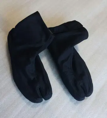 TABI JI 타비 스니커즈 가문 블랙 무지 26cm