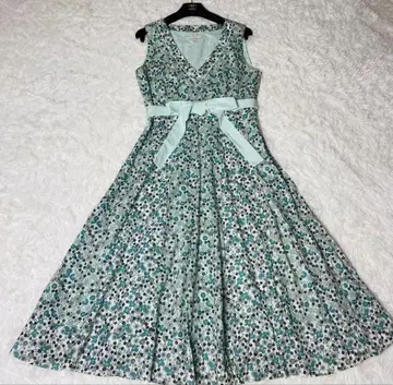 Laura Ashley 꽃무늬 원피스