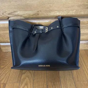 MICHAEL KORS 블랙 토트백