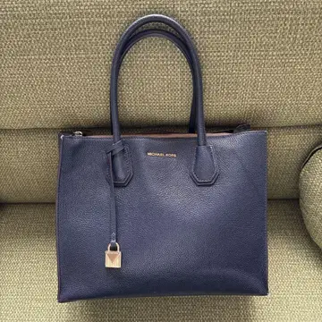 MICHAEL KORS 네이비 가죽 토트백