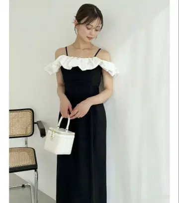 SNIDEL 스나이델 퍼프 슬리브 원피스