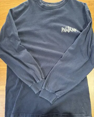 PHATRNK 네이비 긴팔 티셔츠