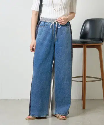 새상품 이번 시즌 완판템 제나 에이미로우 스트라이프 데님 팬츠 블루