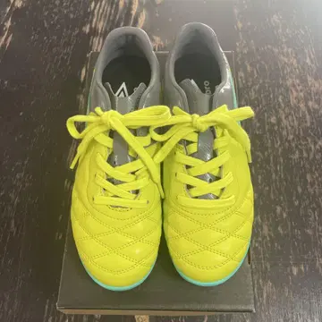 umbro ACR 시티 TR JR WIDE 22.0 미사용품