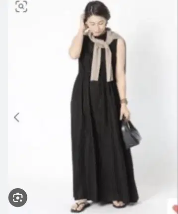 두지엠 클라세 LINEN 롱 개더 원피스 블랙