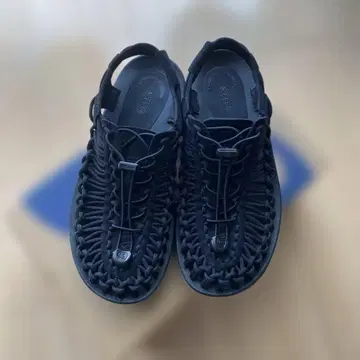 KEEN 블랙 스포츠 샌들
