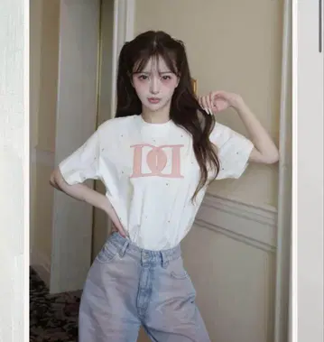 다리치 퀼팅 아플리케 비쥬 티셔츠 화이트