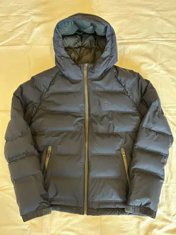 LACOSTE 다운 자켓 블랙 S 사이즈 BH162FL