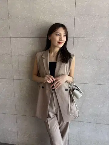 코코딜 택 포함 새상품 T/R 페플럼 자켓