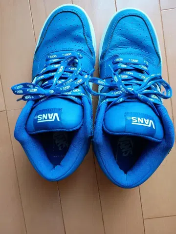 가격 인하!! VANS 파랑 스니커즈