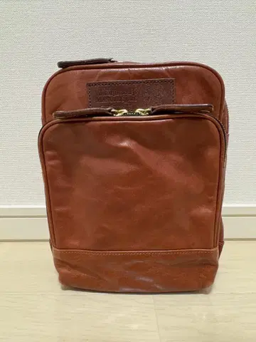 브라운 가죽 숄더백
