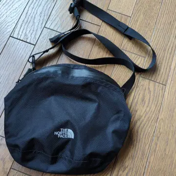 THE NORTH FACE 블랙 숄더백